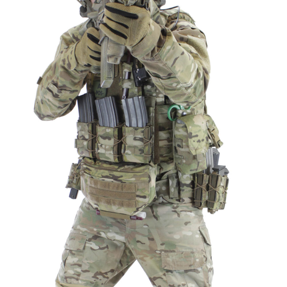 Drop down velcro utility pouch