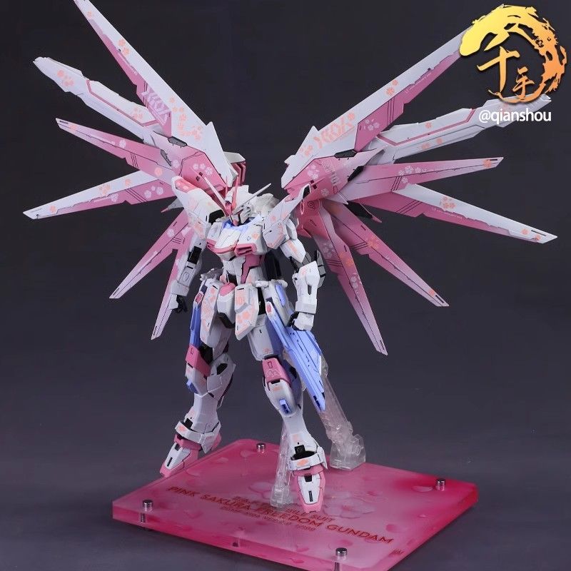 Bandai MG 1/100 Freedom Gundam 2.0 Custom Sakura Macaron Painted