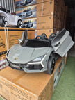 Voiture électrique pour enfants 24V Lamborghini Revuelto 4x4 à 2 places avec télécommande.