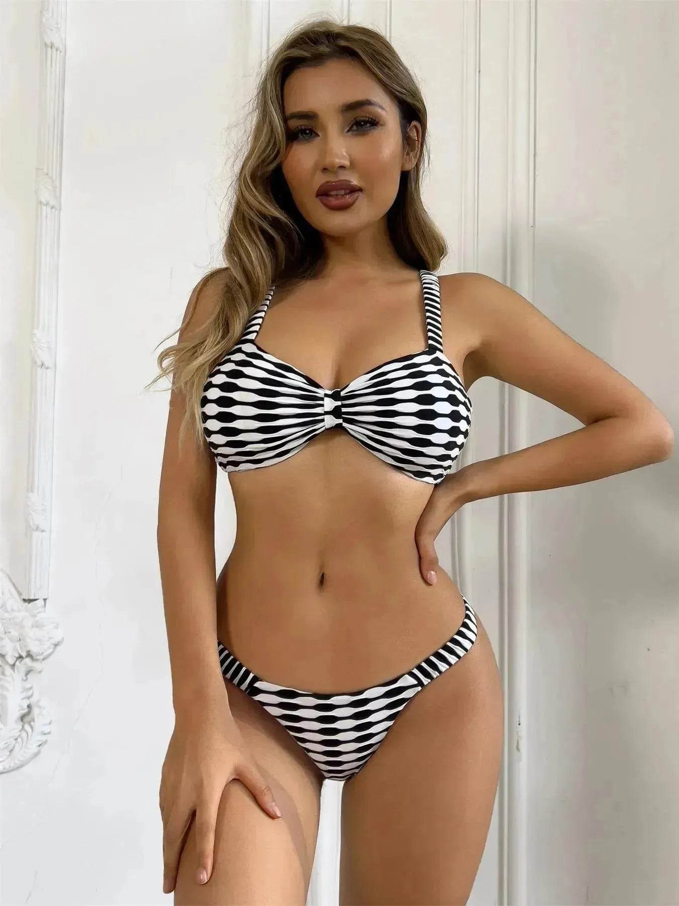 Charming Striped Print Bikini Summer Beach Swimsuit Set Womens Clothing