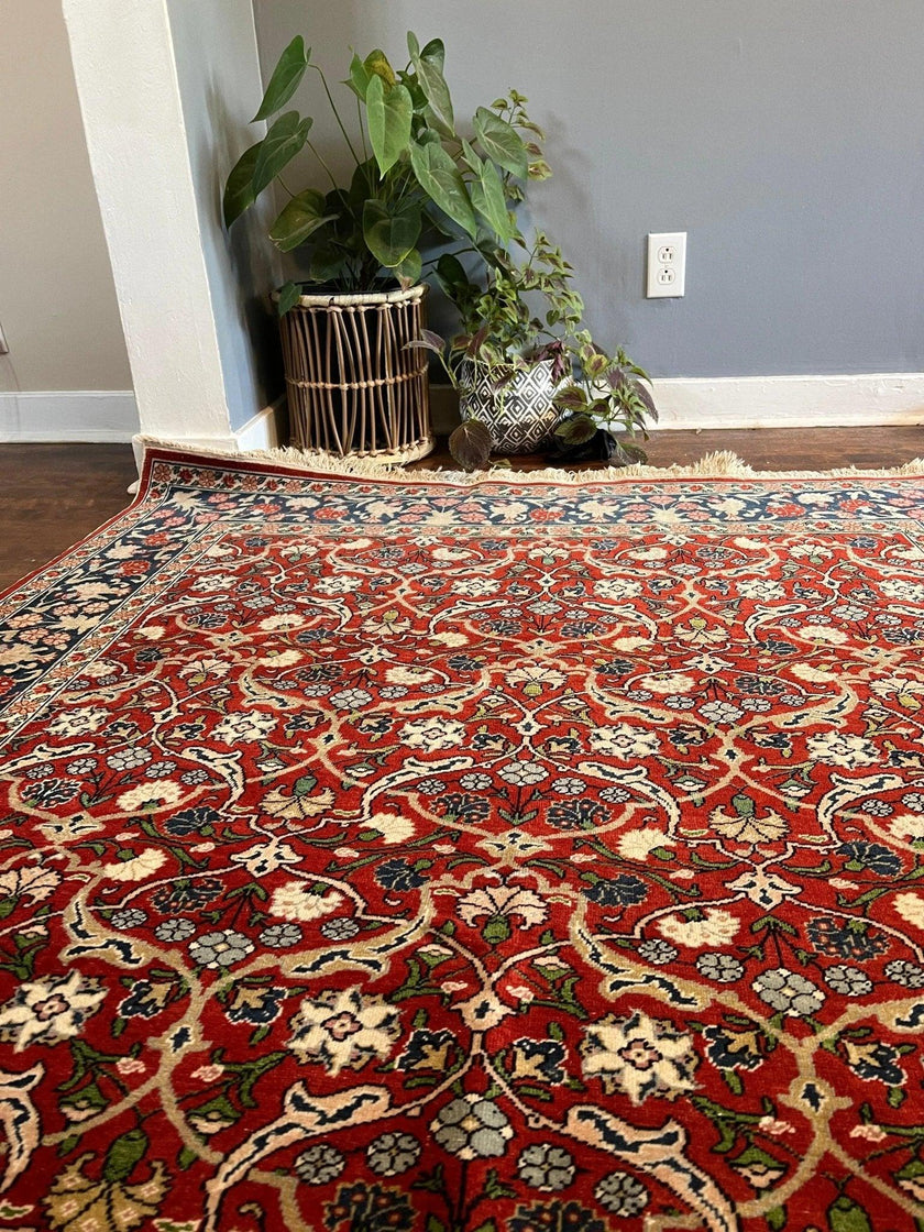 Signed Hereke rug|7’1”x4’8”