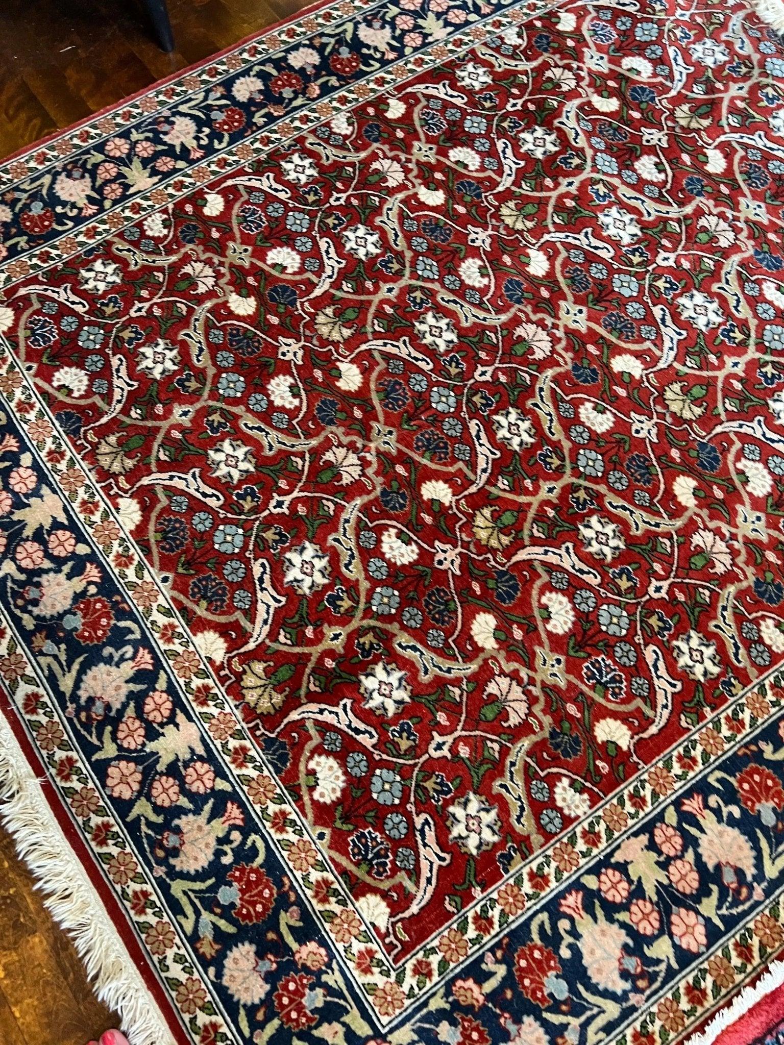 Signed Hereke rug|7’1”x4’8”