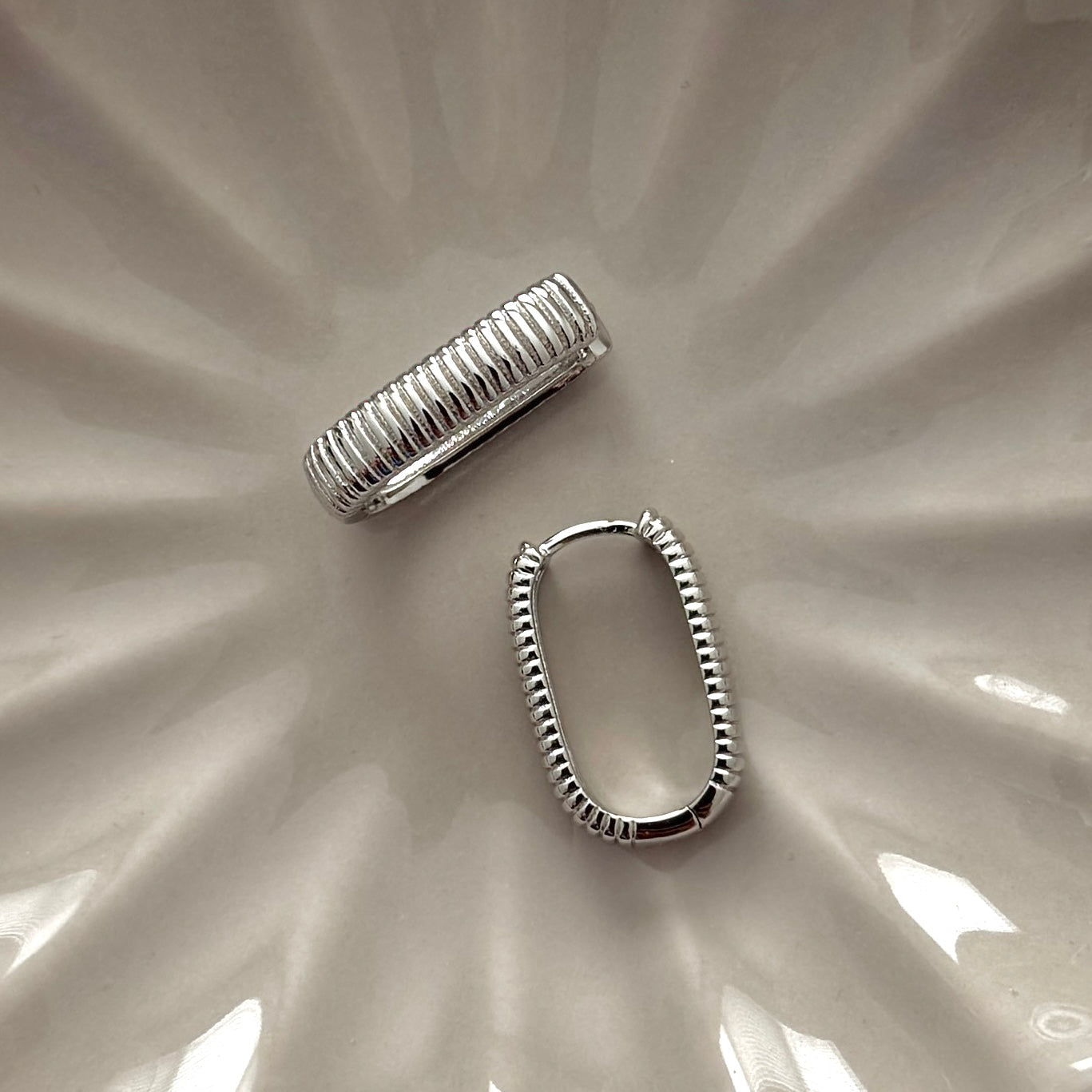 Small Ray Ribbed 2.0 Earrings - Silver