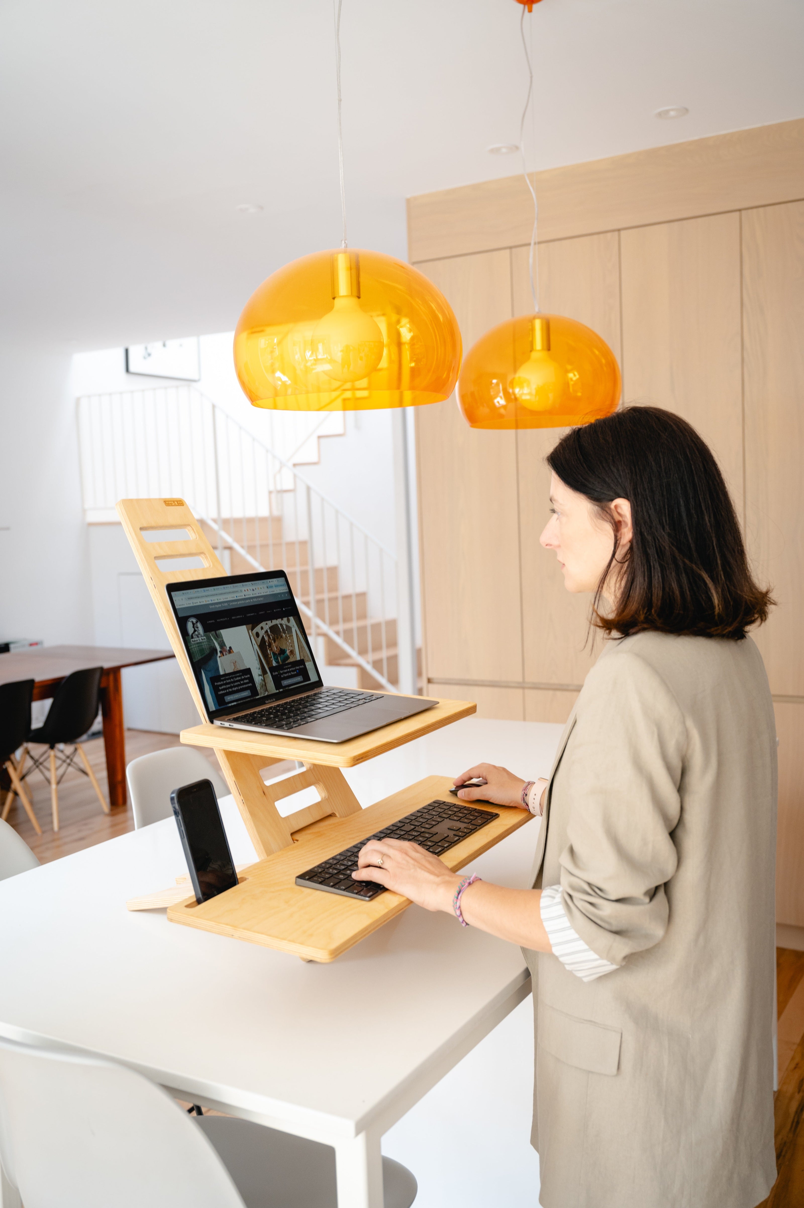 Station de travail en bois debout-assis