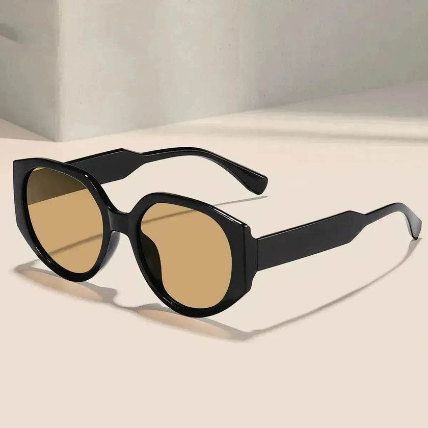 Sun-Resistant Polygon Sunglasses – Outdoor Wear Essential