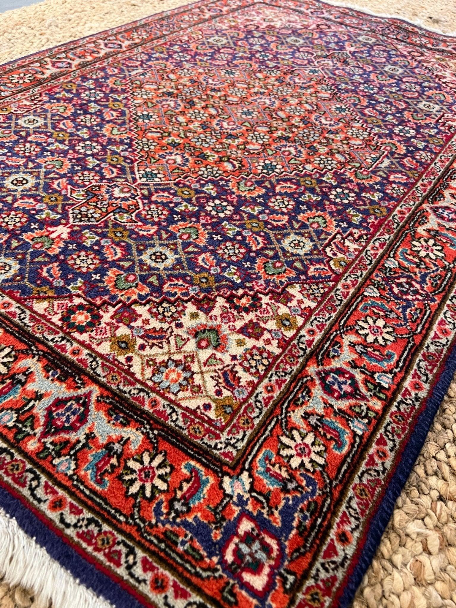 Persian Tabriz Rug | 4' 8