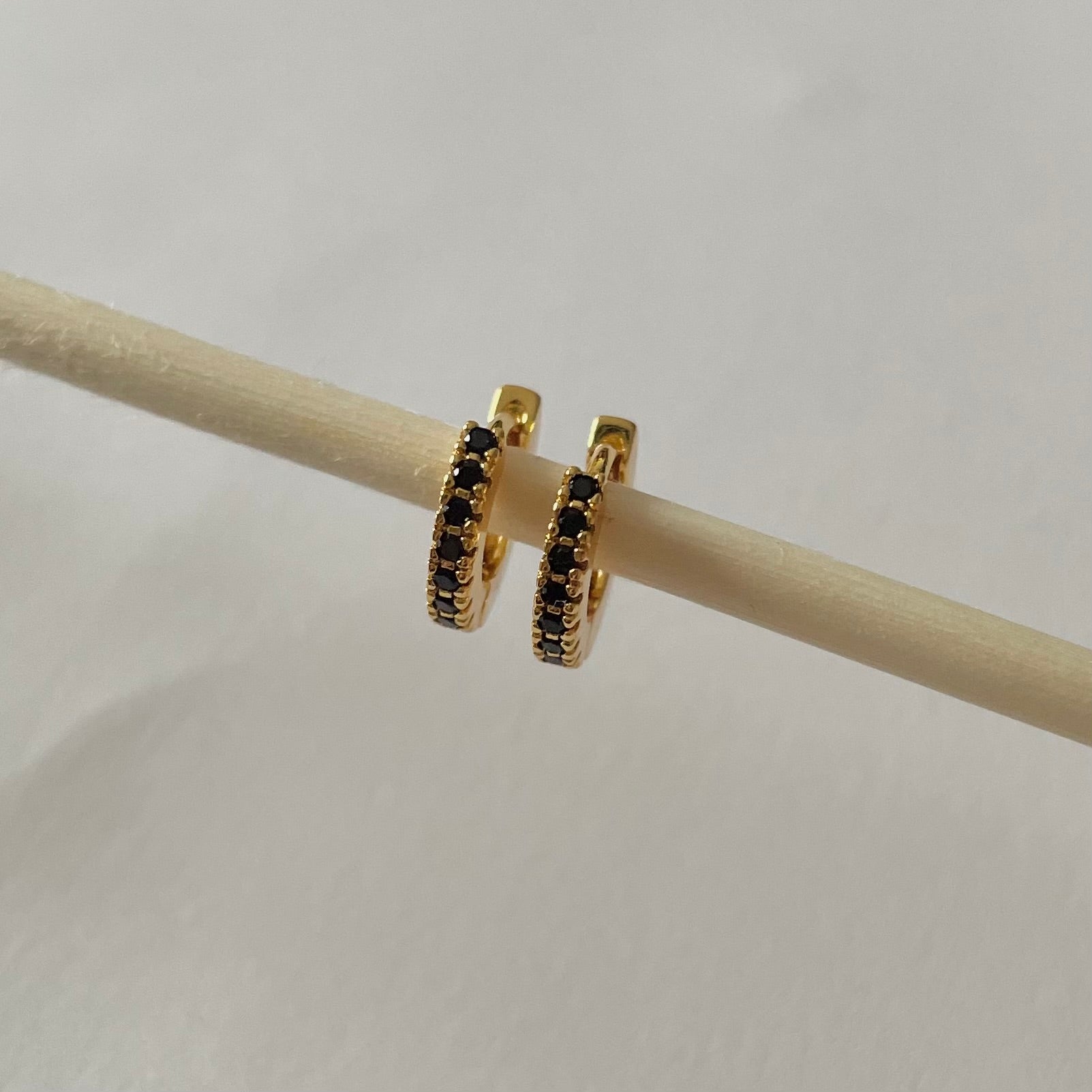 Tara Huggies Gold - Black Zirconia