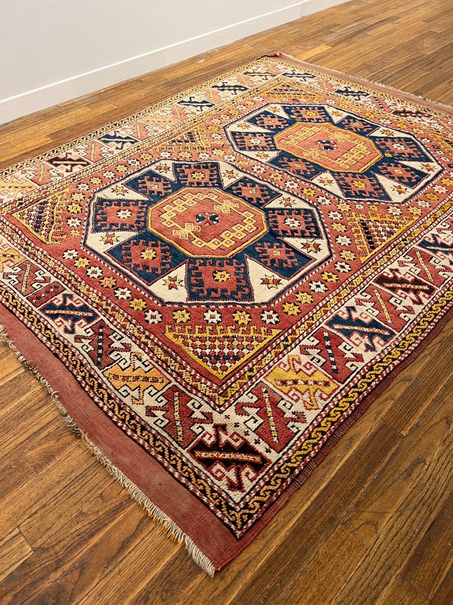Turkish Ezine Rug | 4' 8