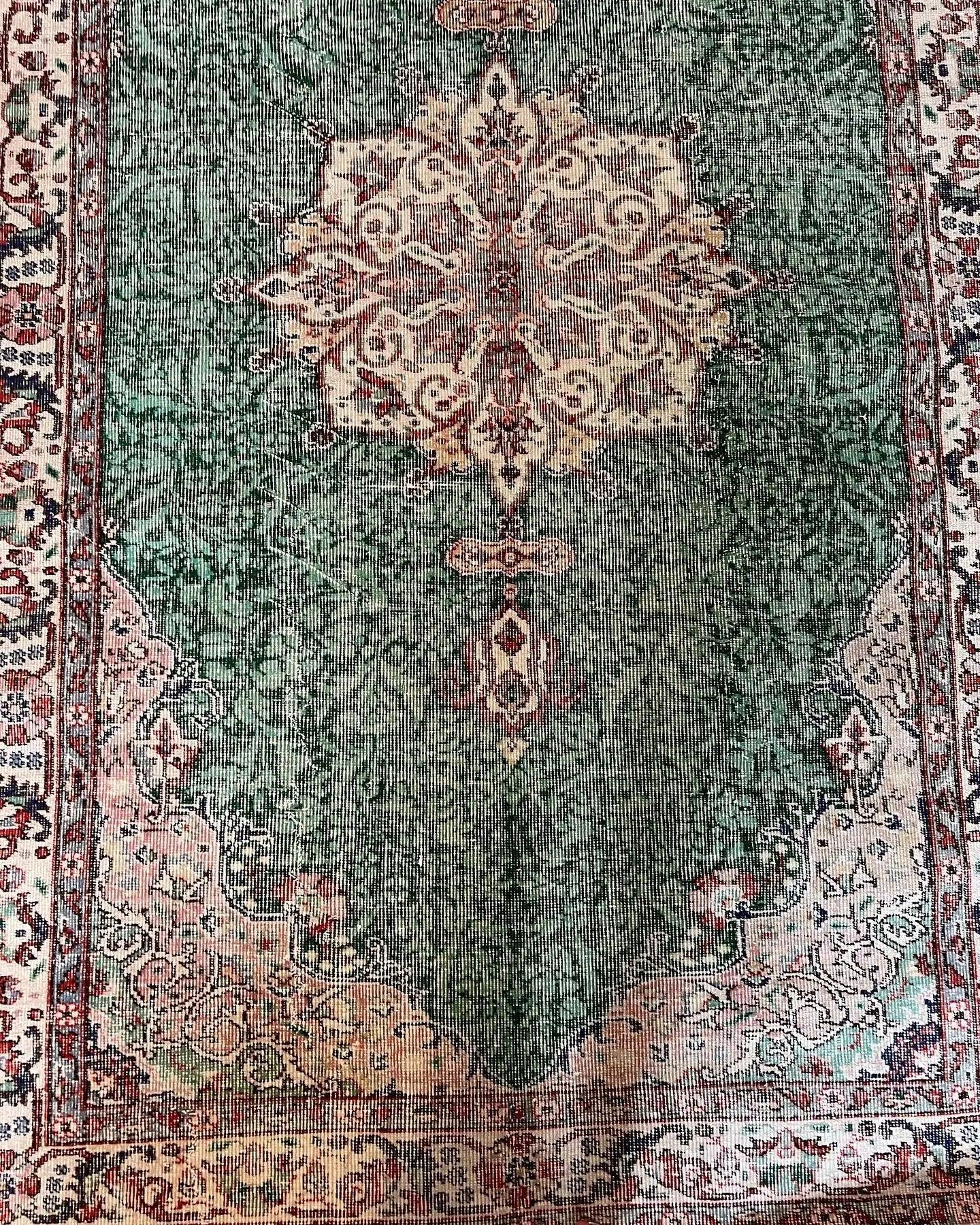 Vintage Turkish Oushak Rug | 9’ 1