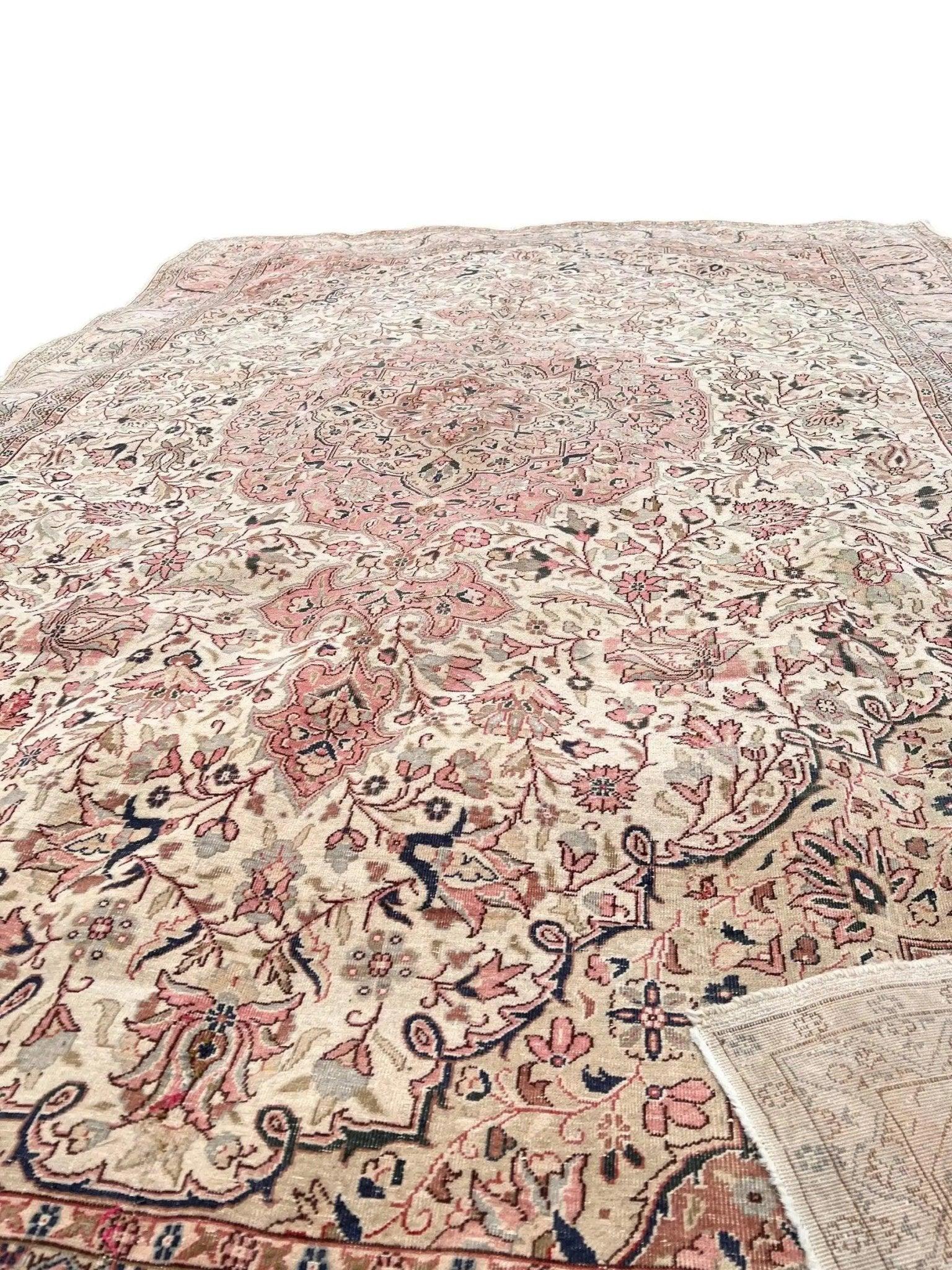 Turkish Vintage Rug - 12 x 8