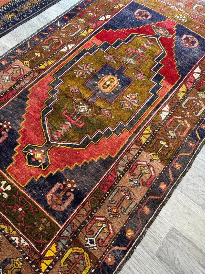 Turkish Yahyali Rug | 3' 8