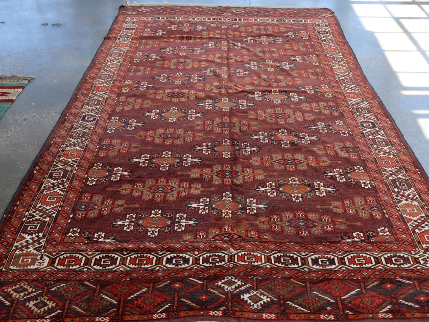 Turkmen Yomut Rug | 6' 10