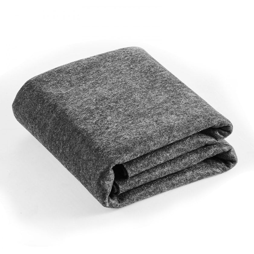 VEVOR Garage Floor Mat, 7.6'x19' Waterproof Protection from Water,Snow, Rain,Mud and Oil for Cars, Non-slip Heavy Duty Containment Mat with TPE Anti-Leak Backing & Easy to Clean & Cuttable