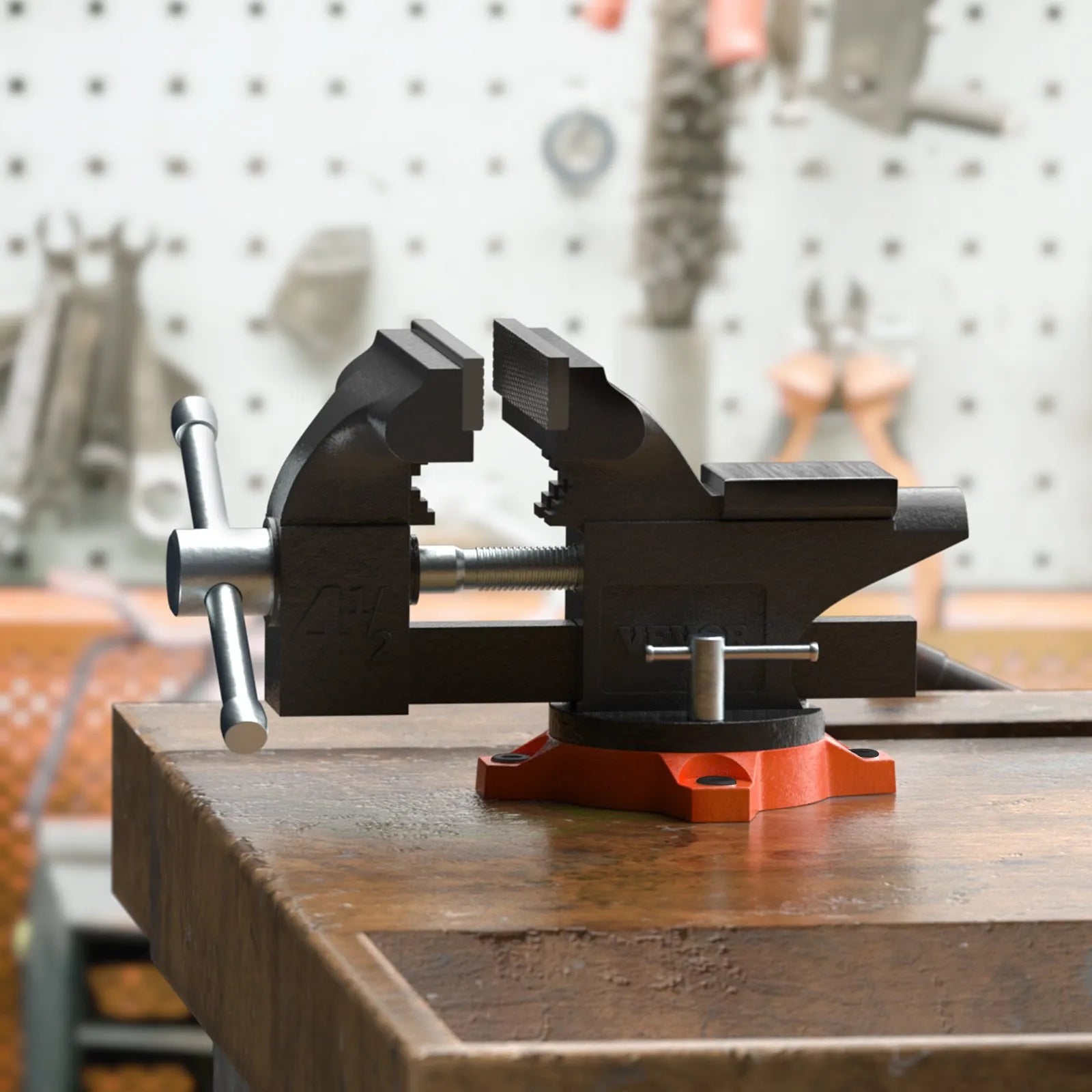VEVOR Bench Vise, 4.5-inch Jaw Width 3.3-inch Jaw Opening , 240-Degree Swivel Locking Base Multipurpose Vise with Anvil, Heavy Duty Cast Iron Workbench Vise with Bolts & Nuts, for Drilling, Pipe Cutti