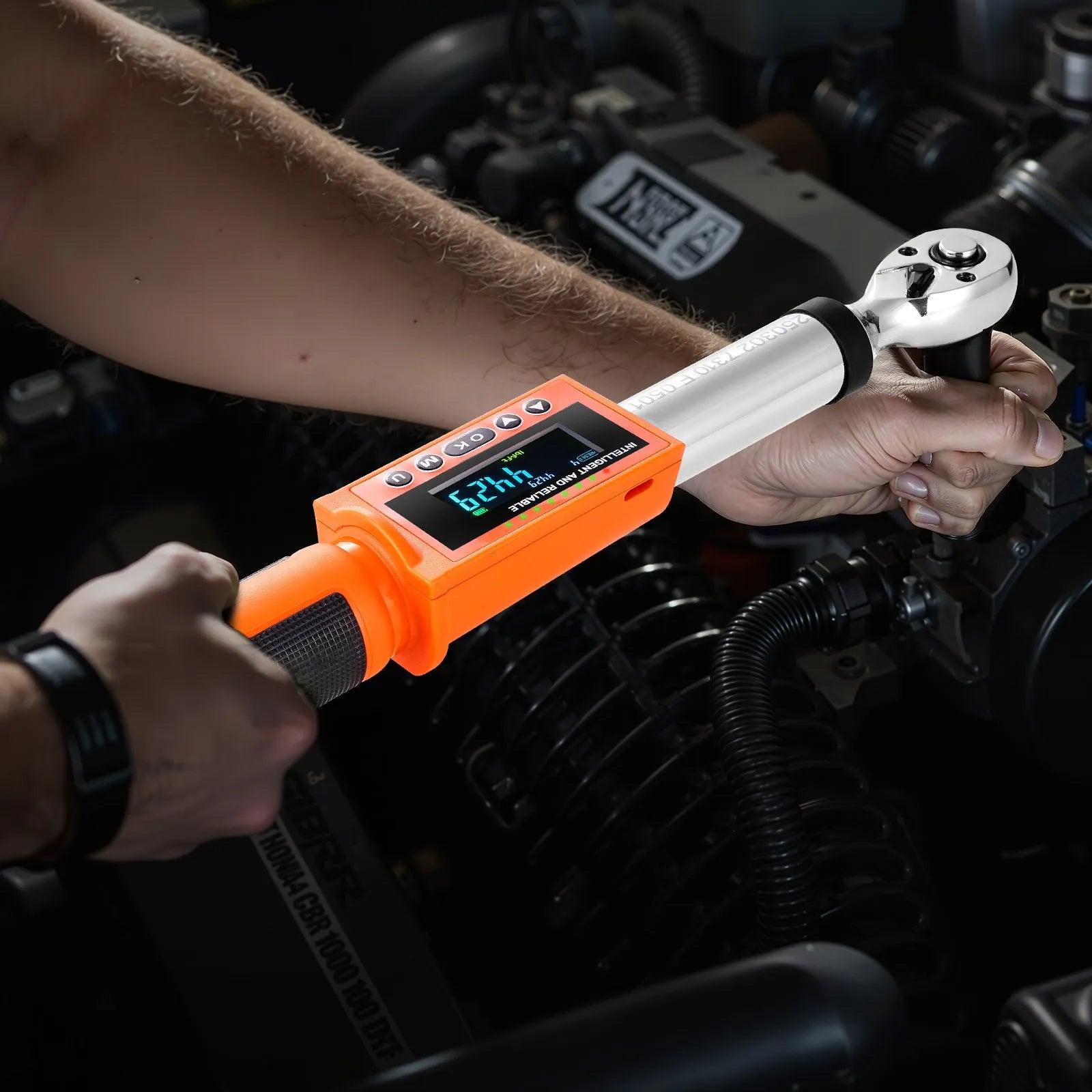 VEVOR Digital Torque Wrench 3/8 Inch Drive 0-99.57 lbf-ft / 0-135 N.m 72-Tooth