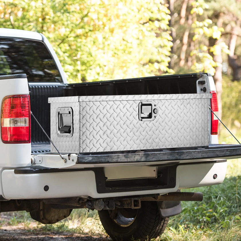 VEVOR Heavy Duty Aluminum Truck Bed Tool Box, Diamond Plate Tool Box with Side Handle and Lock Keys, Storage Tool Box Chest Box Organizer for Pickup, Truck Bed, RV, Trailer, 30