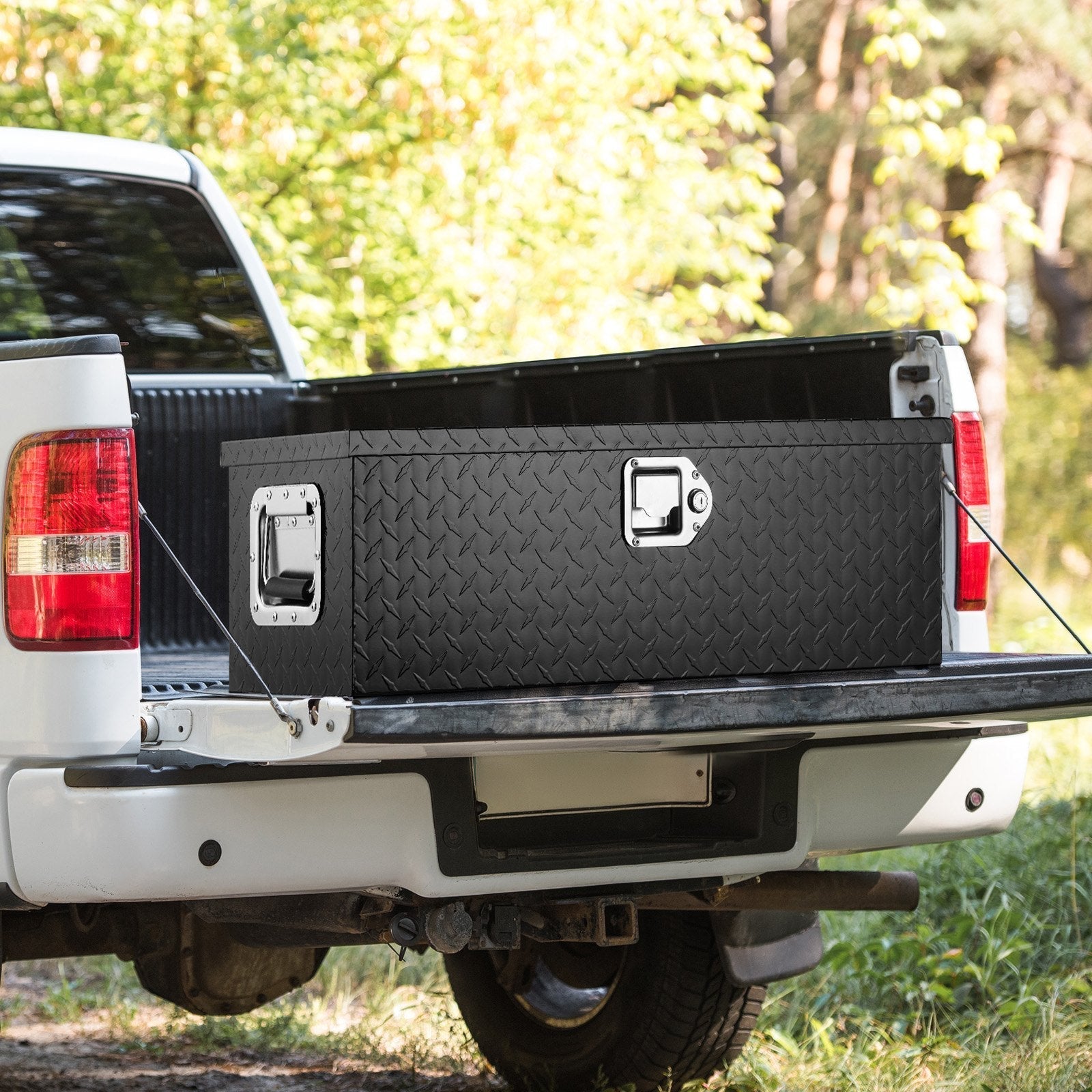 VEVOR Heavy Duty Aluminum Truck Bed Tool Box, Diamond Plate Tool Box with Side Handle and Lock Keys, Storage Tool Box Chest Box Organizer for Pickup, Truck Bed, RV, Trailer, 30