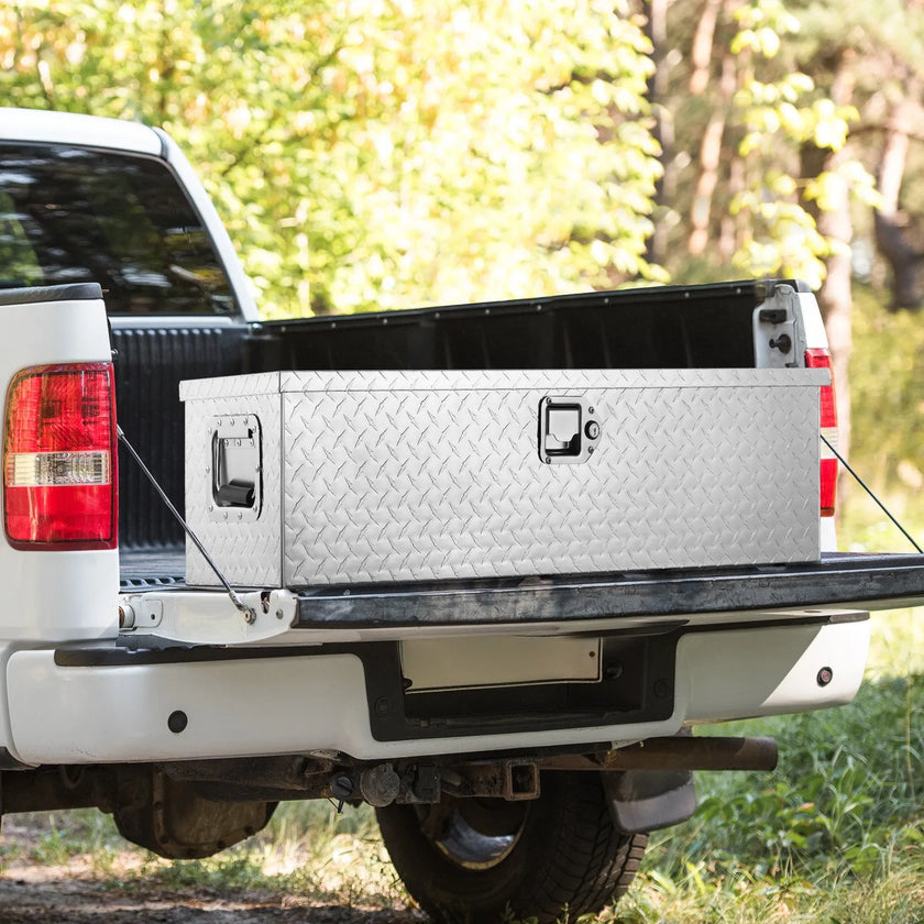 VEVOR Heavy Duty Aluminum Truck Bed Tool Box, Diamond Plate Tool Box with Side Handle and Lock Keys, Storage Tool Box Chest Box Organizer for Pickup, Truck Bed, RV, Trailer, 39