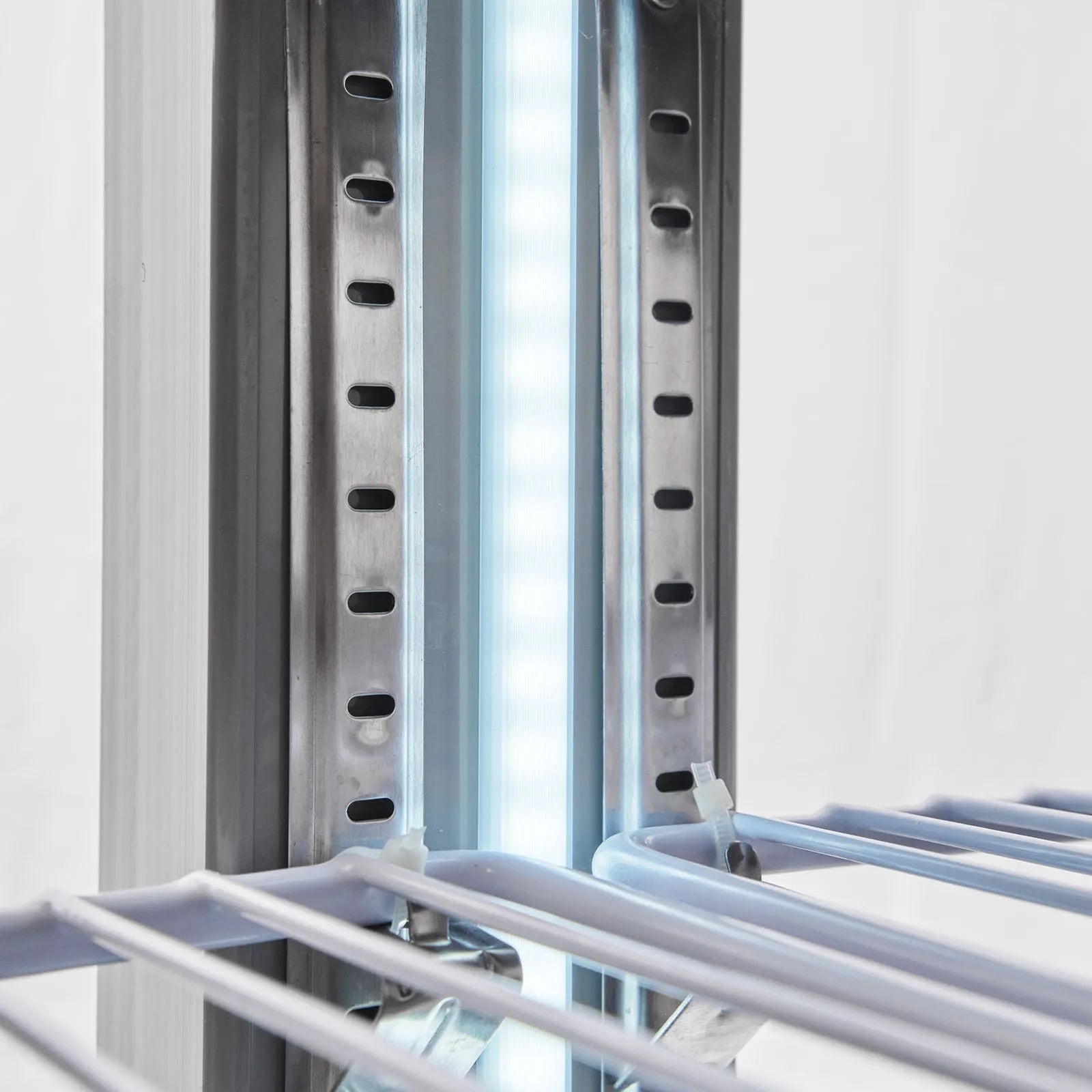 Commercial Reach-In Freezer – 29
