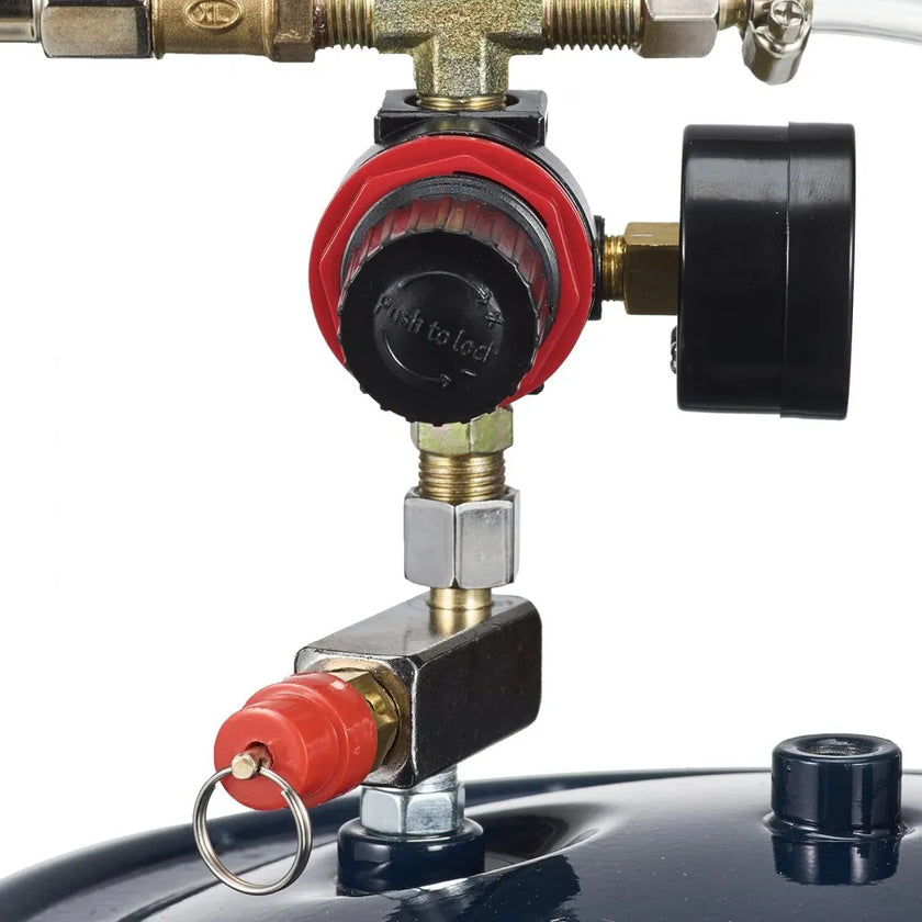 VEVOR Spray Paint Pressure Pot Tank, 10L/2.5gal Air Paint Pressure Pot, 1.5mm+4mm Two Nozzles Two Spray Paint Guns for Industry Home Decor Architecture Construction Automotive Painting, 60PSI Max