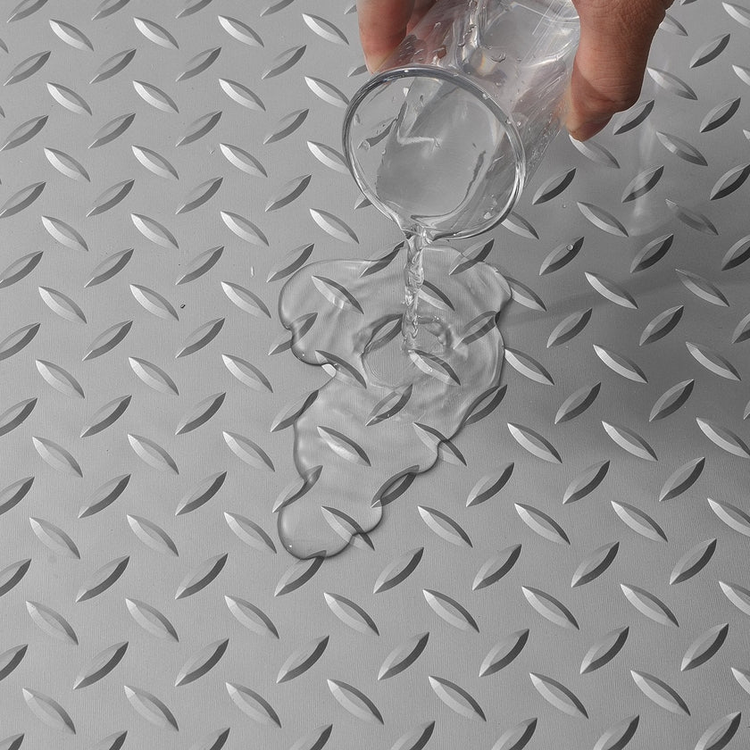 VEVOR Garage Floor Mat 4.9x13ft Vinyl Garage Flooring Roll Anti-Slide Diamond Texture Silver Garage Mats for Under Car 63.7sqft Covering Space DIY PVC Garage Floor Mat for Gyms Boats Car Trailer