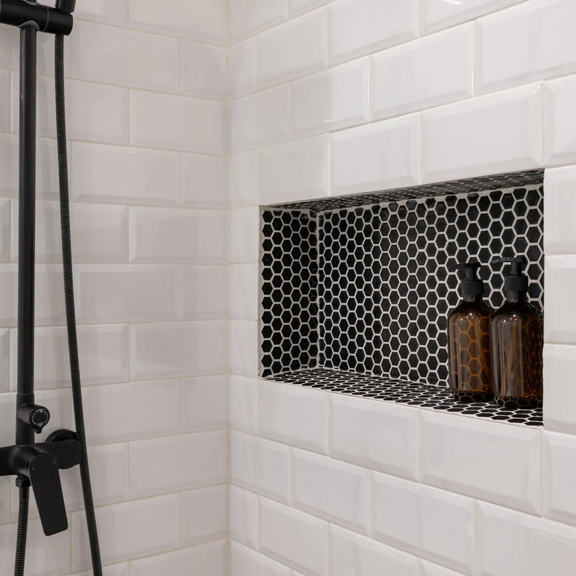 VEVOR Shower Niche 16 x 28 x 4 inch Recessed Wall Shelf for Bathroom Shower