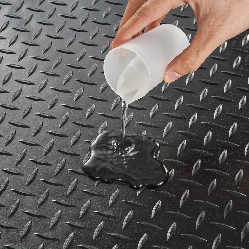 VEVOR Diamond-Plate Rubber Flooring Roll, 3 mm x 4 ft x 15 ft Garage Floor Mat, SBR Rubber Garage Flooring Roll, Easy to Clean, Diamond Plate Rubber Mat for Under Cars, Garage Industry Gym, Black