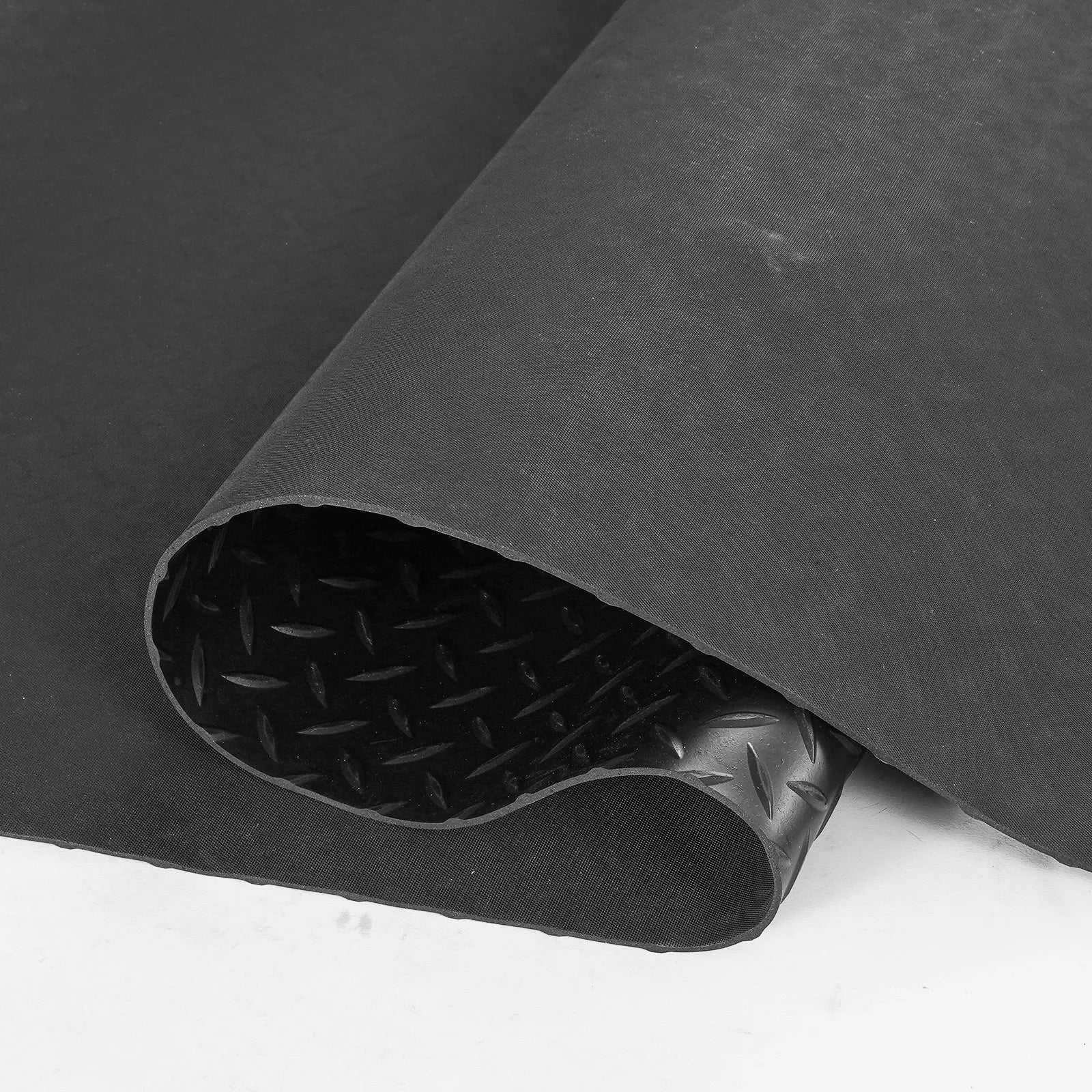 VEVOR Diamond-Plate Rubber Flooring Roll, 3 mm x 4 ft x 15 ft Garage Floor Mat, SBR Rubber Garage Flooring Roll, Easy to Clean, Diamond Plate Rubber Mat for Under Cars, Garage Industry Gym, Black