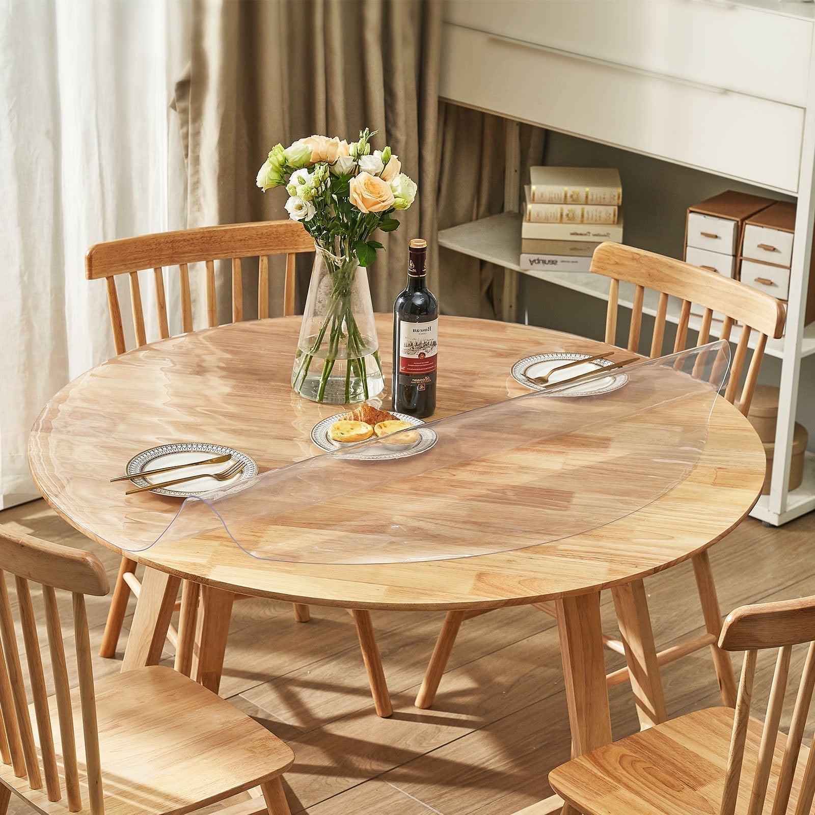 VEVOR Clear Table Cover Protector, 48 inch/1230 mm Round Table Cover, 1.5 mm Thick PVC Plastic Tablecloth, Waterproof Desktop Protector for Writing Desk, Coffee Table, Dining Room Table
