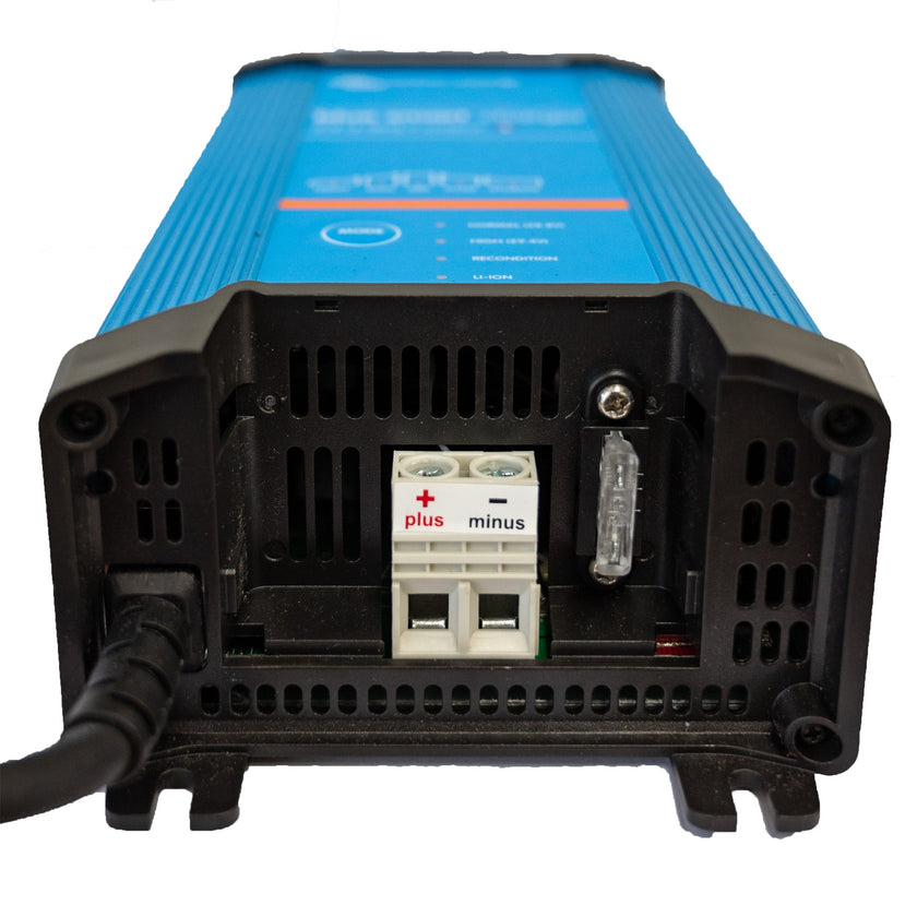 Victron Energy Blue Smart IP22 Charger 24V/16(1) 120V NEMA 5-15 - single output | BPC241647102