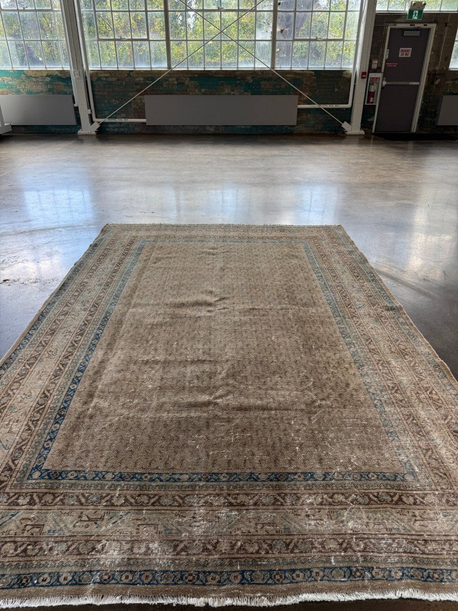 Vintage Mir Saraband Rug | 7' 9