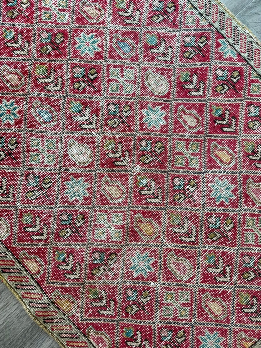 Vintage Tabriz Rug | 3' 1