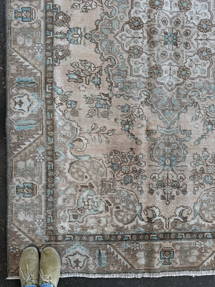Vintage Tabriz Rug | 6' 1