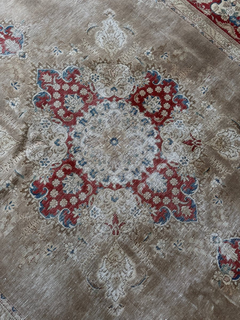 Vintage Tabriz Rug | 7' 5