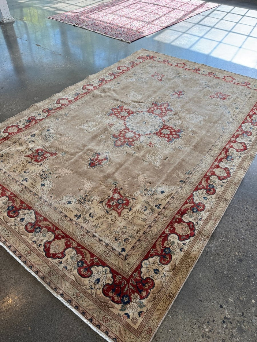 Vintage Tabriz Rug | 7' 5