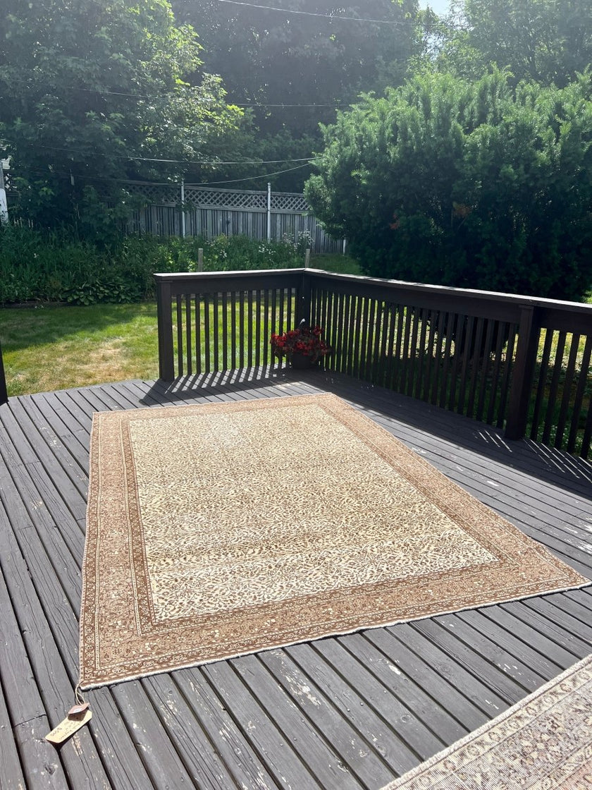 Vintage Turkish Kayseri Rug | 9’ 4” x 6’ 5”
