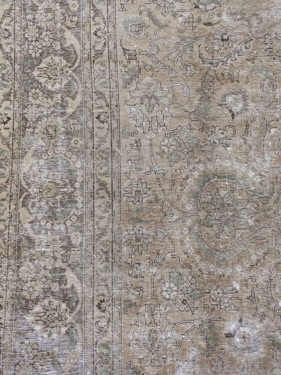 Vintnge Tabriz Rug |  9' 2