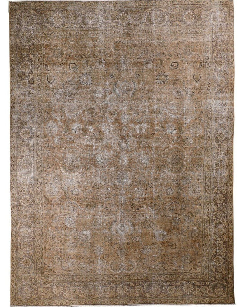 Vintnge Tabriz Rug |  9' 2