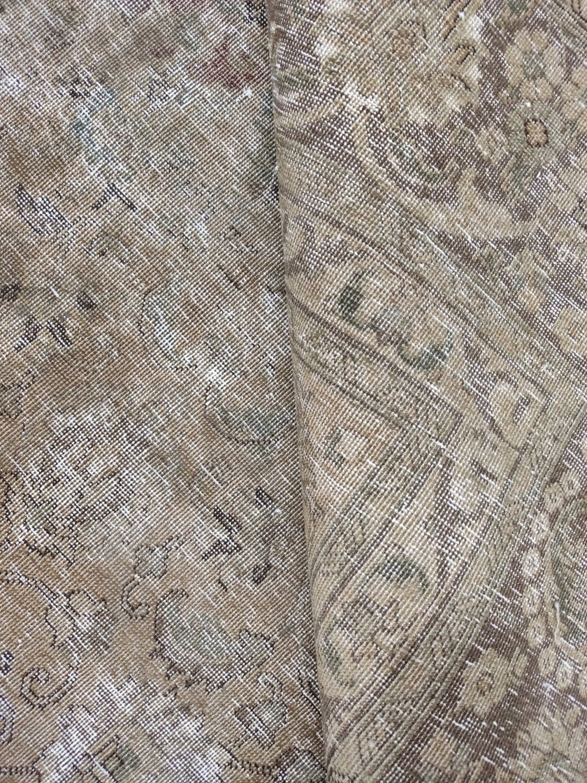 Vintnge Tabriz Rug |  9' 2