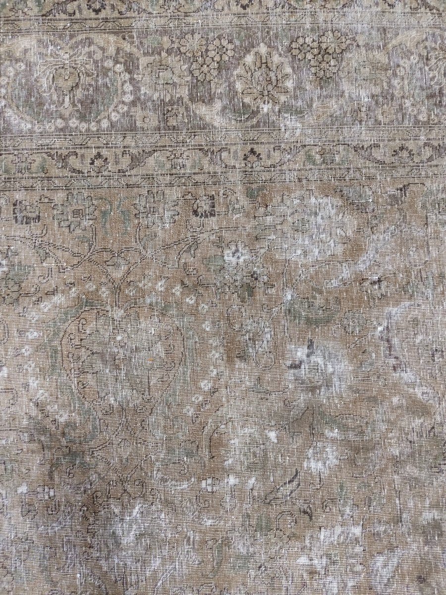Vintnge Tabriz Rug |  9' 2
