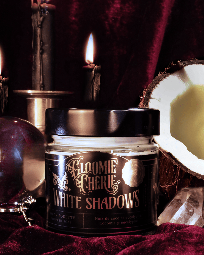White Shadows Soap Crème