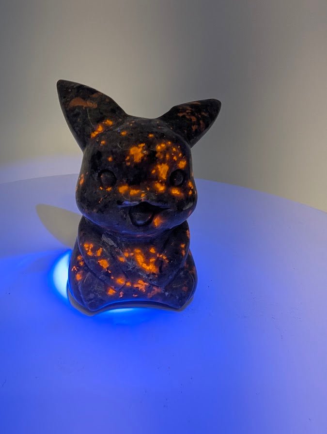 Yooperlite Pokémon‑Inspired Carvings — UV Fluorescent Crystal Figures (2.25–2.75 in, 110–295 g)